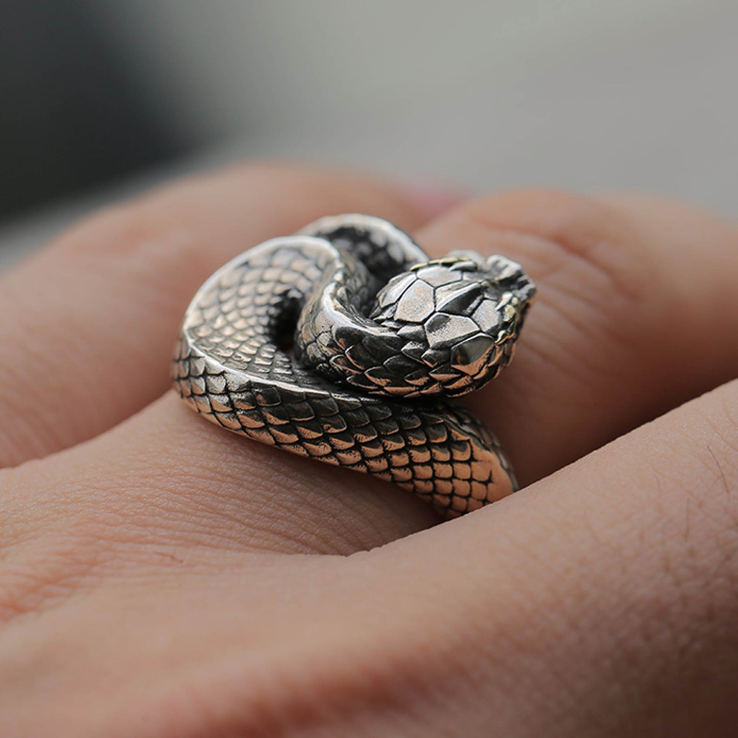 Gothic 925 Sterling Silver Viper Snake Ring - Retro Niche Statement Tail Ring