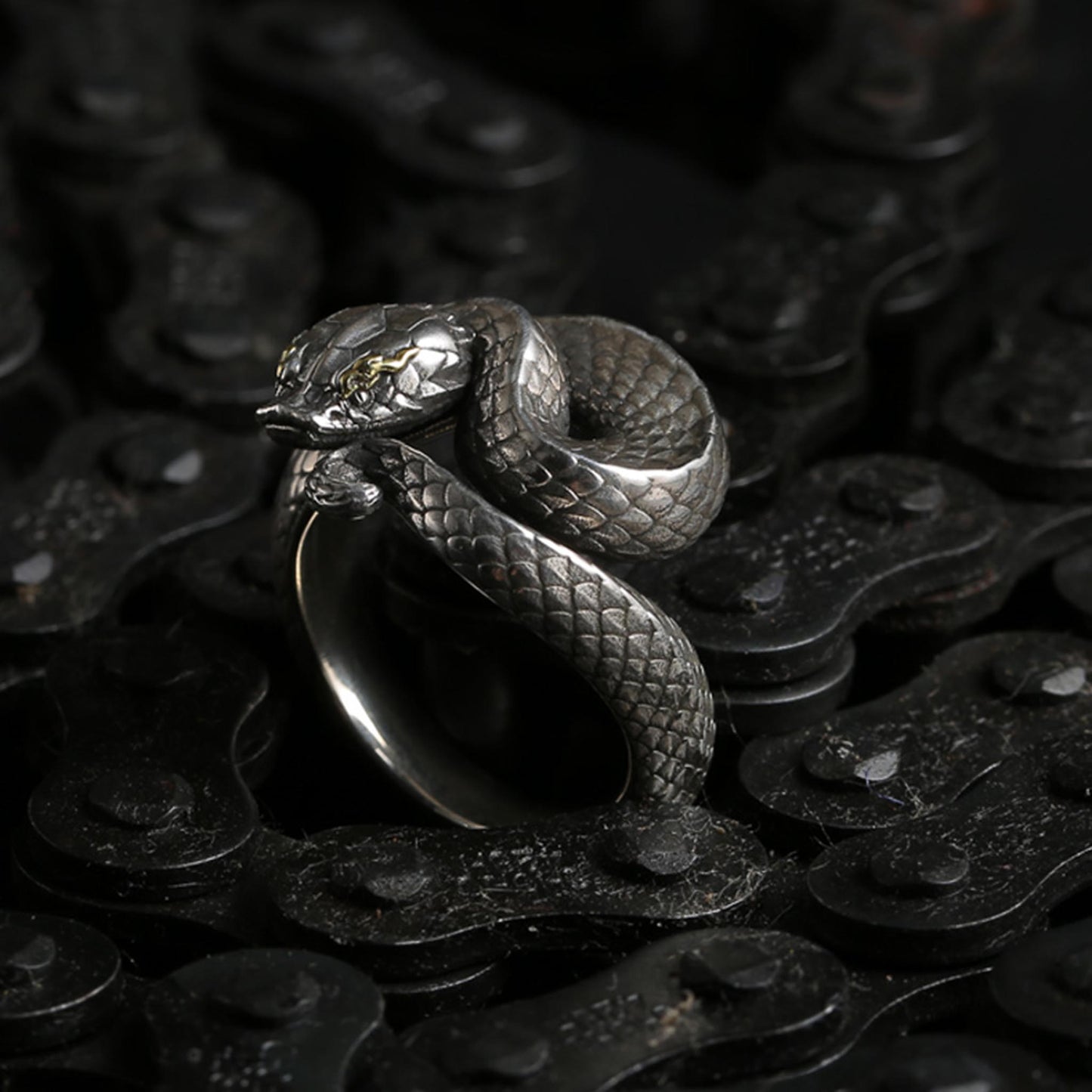 Gothic 925 Sterling Silver Viper Snake Ring - Retro Niche Statement Tail Ring